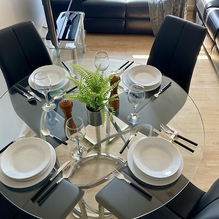 Hk Life Serviced Apartment , City Centre Swindon Exterior foto