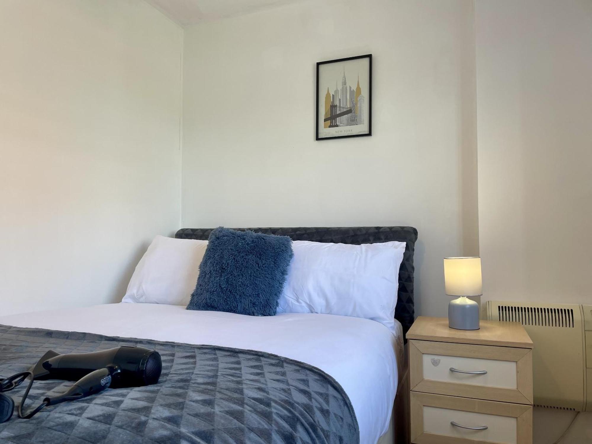 Hk Life Serviced Apartment , City Centre Swindon Exterior foto