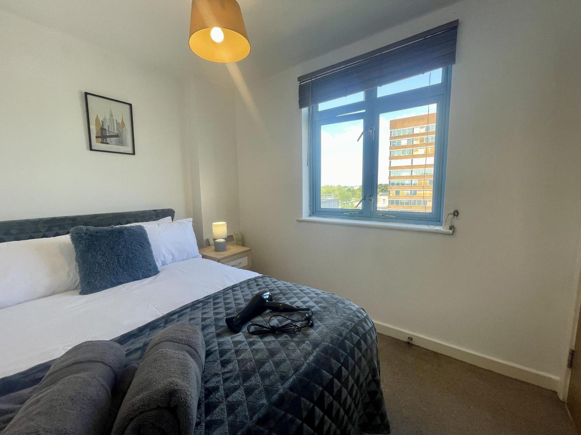Hk Life Serviced Apartment , City Centre Swindon Exterior foto