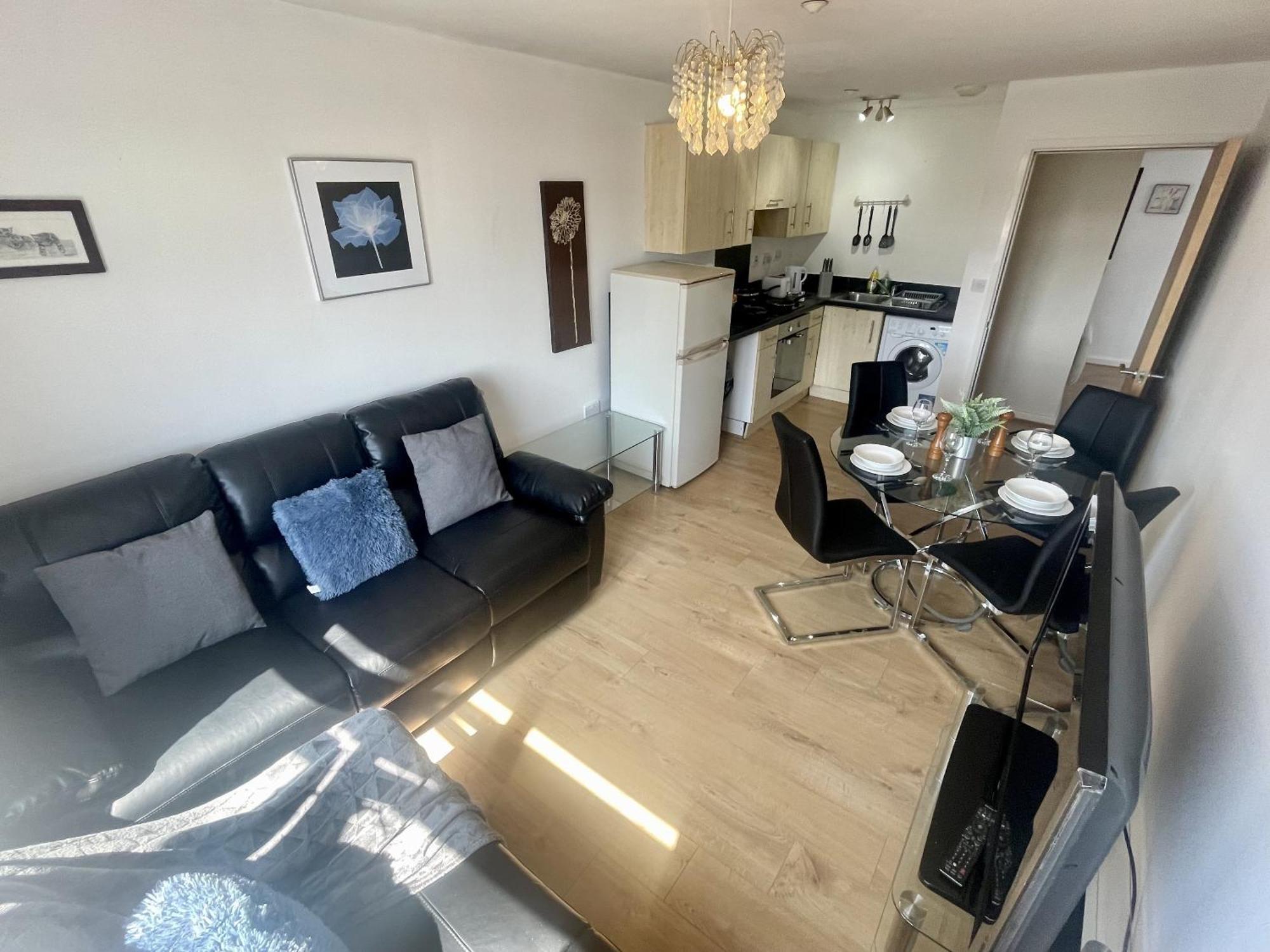 Hk Life Serviced Apartment , City Centre Swindon Exterior foto